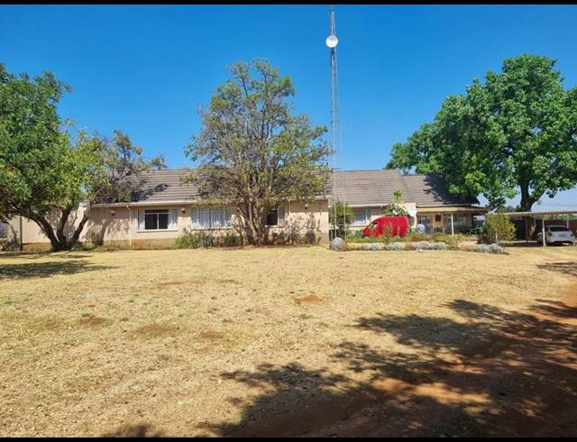 FARM FOR SALE IN MONAVONI AH